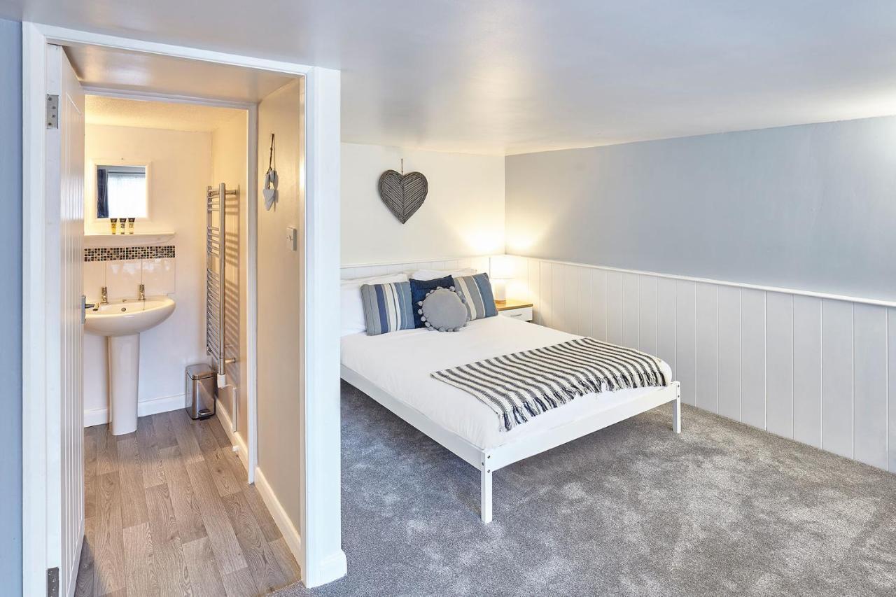 Host & Stay - Princess Place Studio Whitby Exterior photo