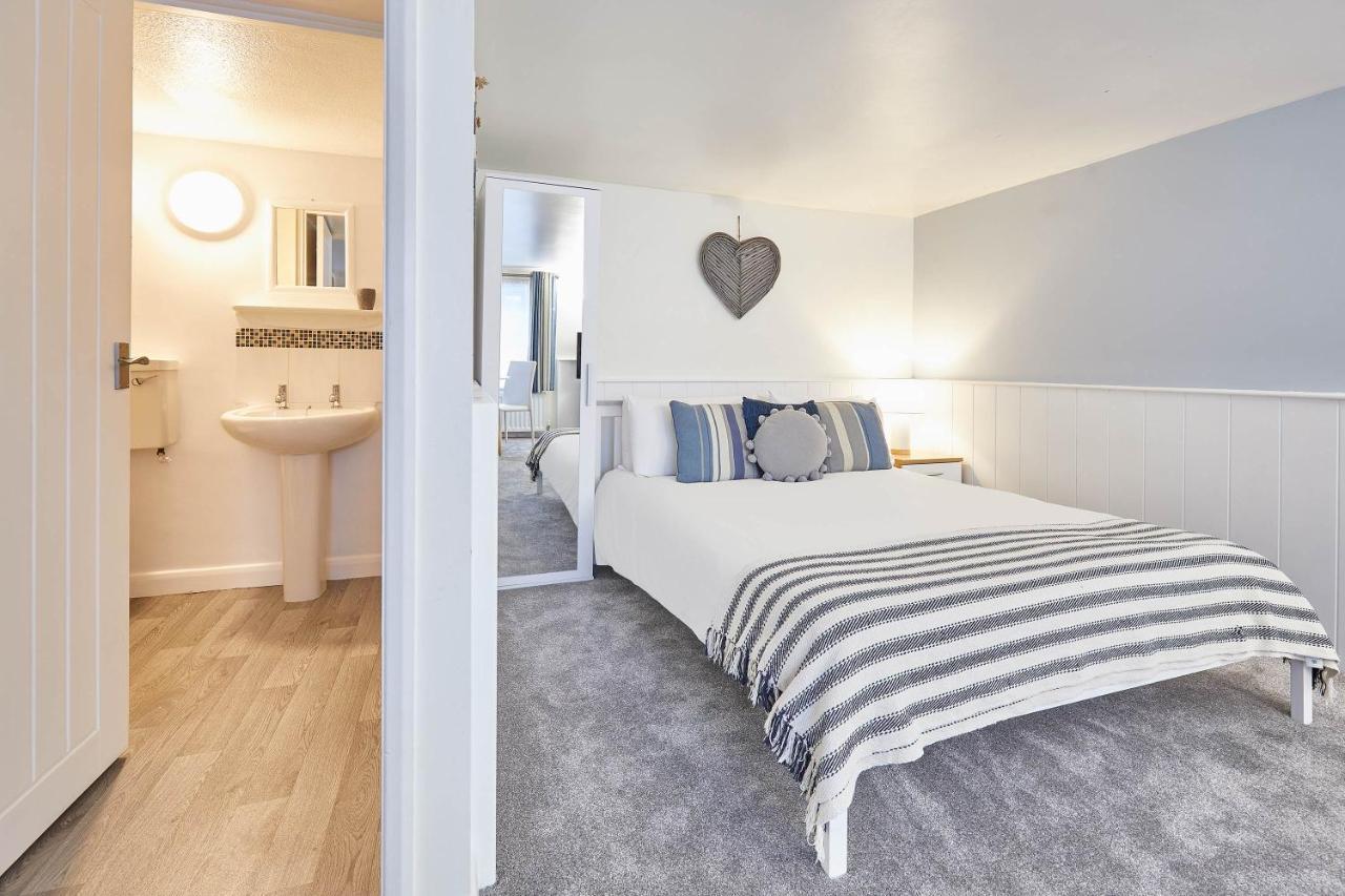 Host & Stay - Princess Place Studio Whitby Exterior photo