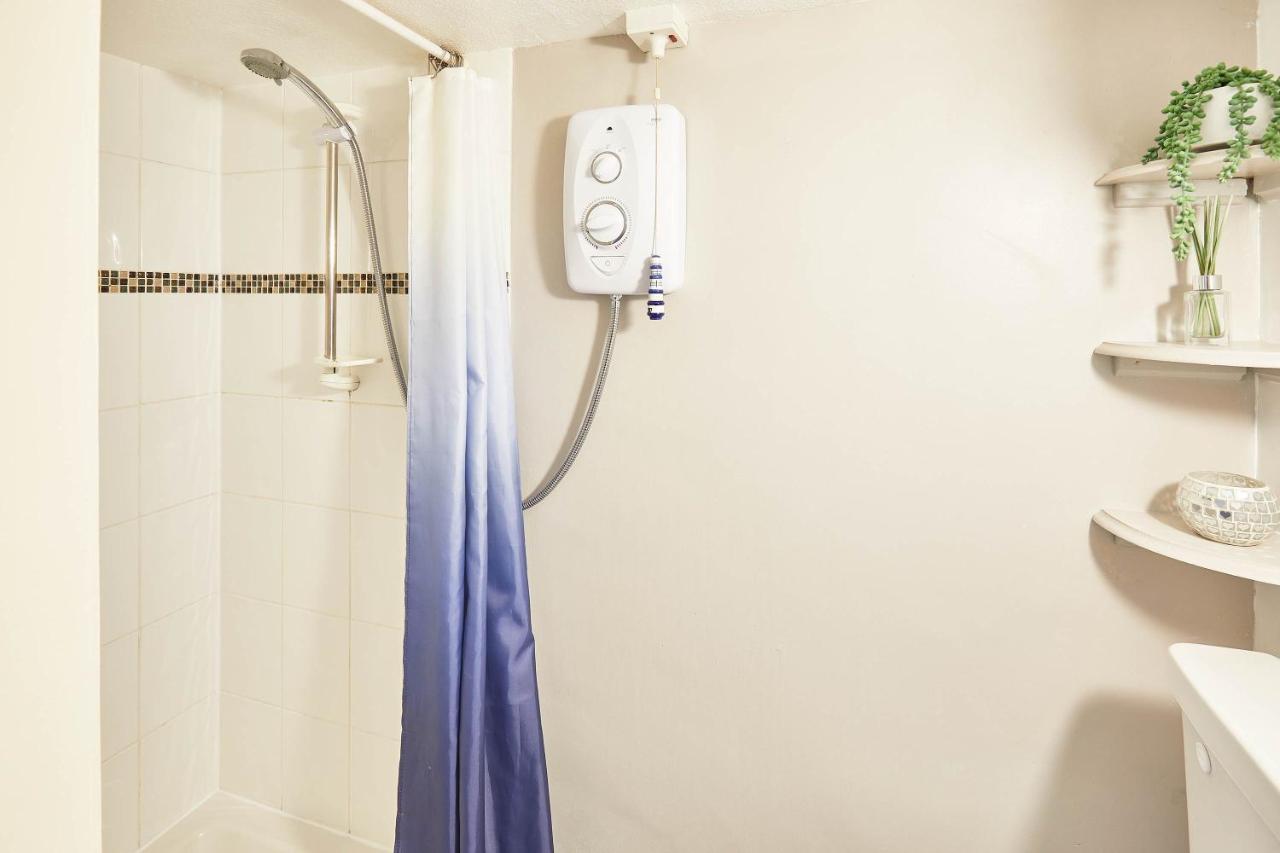 Host & Stay - Princess Place Studio Whitby Exterior photo